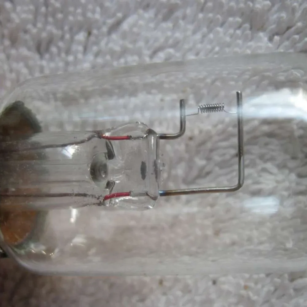 ZEISS 39-01-53 OQ 53 Z Light Bulb Angular Flange Corroded Spots ?Microscope